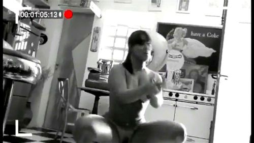mulher melancia dançando funk pelada