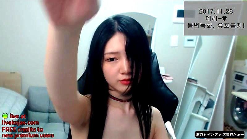 Korean amazing teen shows her body