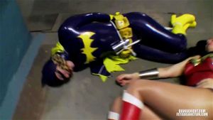 Superheroine thumbnail