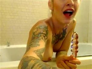 KLEIO VALENTIEN - CAM