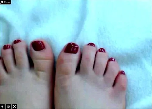 Nola996 Close Up Feet Show ( Nylons and Bare )