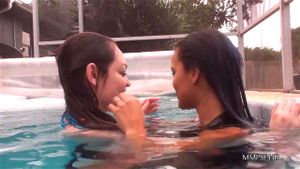underwater thumbnail