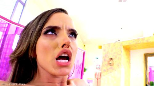 she opens up her anus
