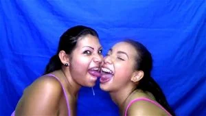 latina deepthroat thumbnail