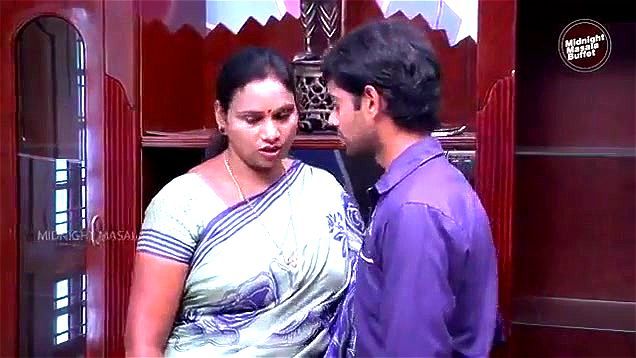 Indian MILF sex with delivery boy Indian MILF sex with delivery boy