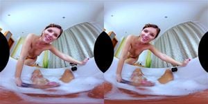 Trailer sexy-bath
