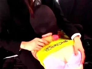 Kissing thumbnail