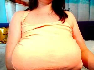 Busty Cam Girls thumbnail