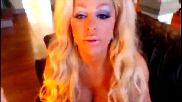 The hottest girl in the world The hottest girl in the world