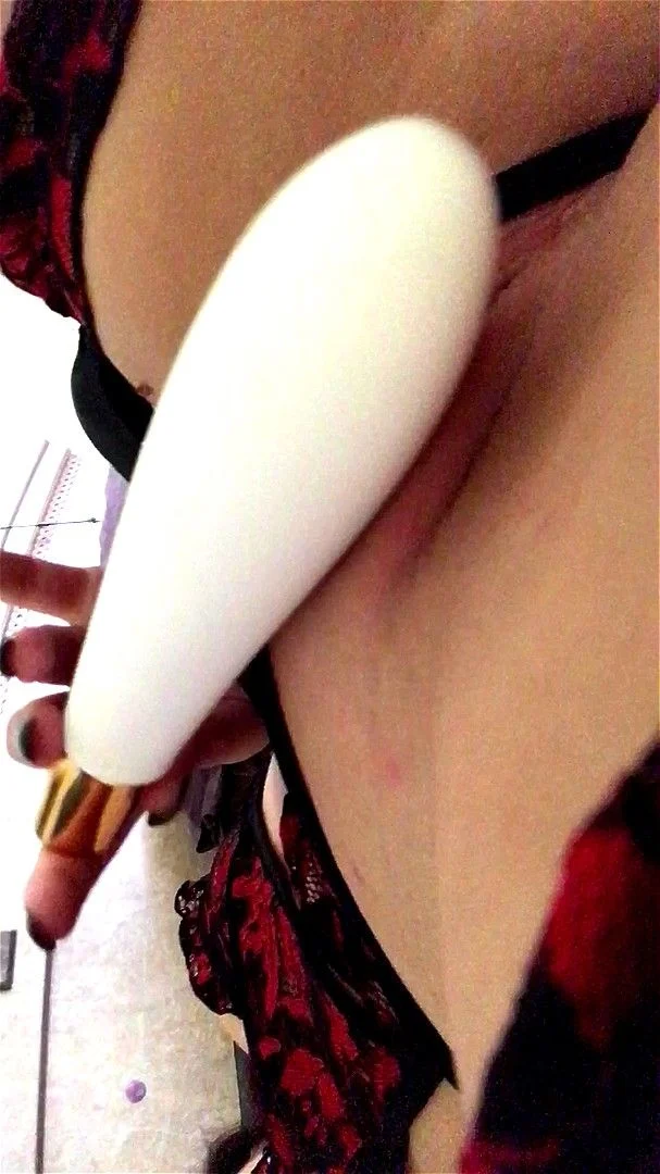 SavRose - White Dildo