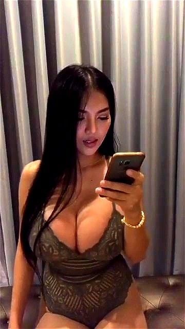Thai live show big tits