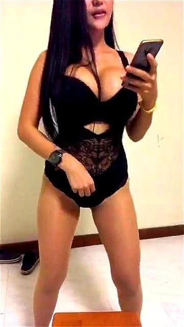 Thai big tits sexy show