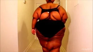 Bbw/Ssbbw Ebony girls thumbnail