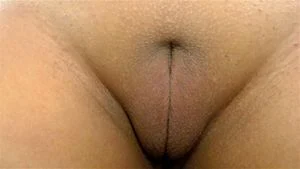 shaved-pussy thumbnail