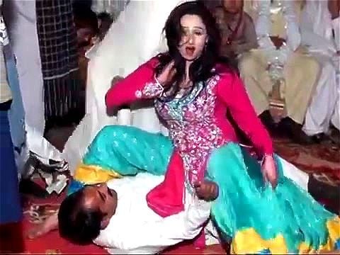 Hd Hd Dance - Watch HD India desi randi dance - Indian Porn - SpankBang