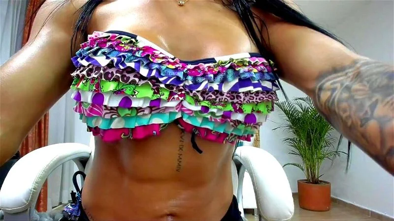 Muscle Woman Cam Muscle Woman Cam