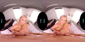 Briana Bounce vr thumbnail