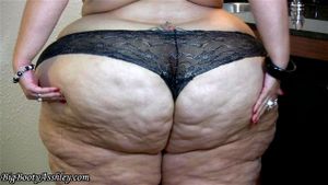 Asshley in black thong thumbnail