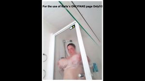 Giant natural tits thumbnail
