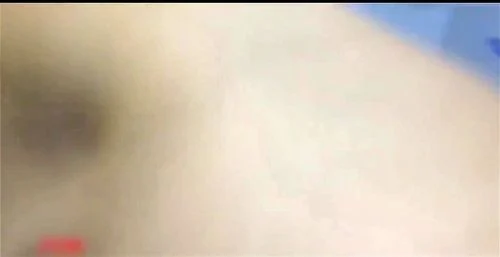 Nutze die Abwesenheit der Familie für ein Treffen mit einer reifen Frau, die ein magisches Parfüm zur Steigerung der Lust und Vergesslichkeit verwendet, kontaktiere beijing88hao auf WhatsApp Porno Video - SpankBang