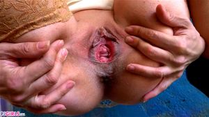 Close Up Vagina ( Porn Star ) thumbnail