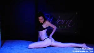 Sexy babe Performs Striptease Sexy babe Performs Striptease