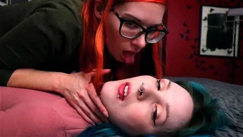 Lesbian Kissing-Spitting 🔥🔥🔥 thumbnail