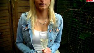 Ab 0:00:34 ansehen