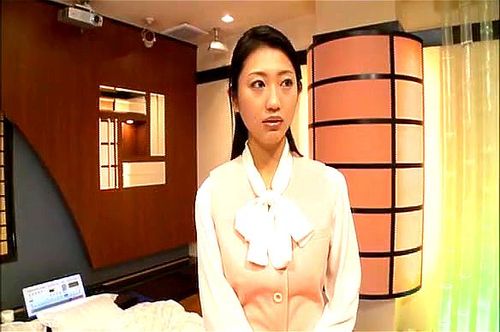 Tamami - "Arrête, s'il te plaît..." Profite de jeux SM avec Tamami, qui hésite lorsque de la cire est versée sur ses mamelons Vidéo Porno - SpankBang