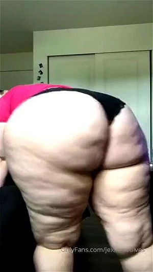 Big ass twerk  thumbnail