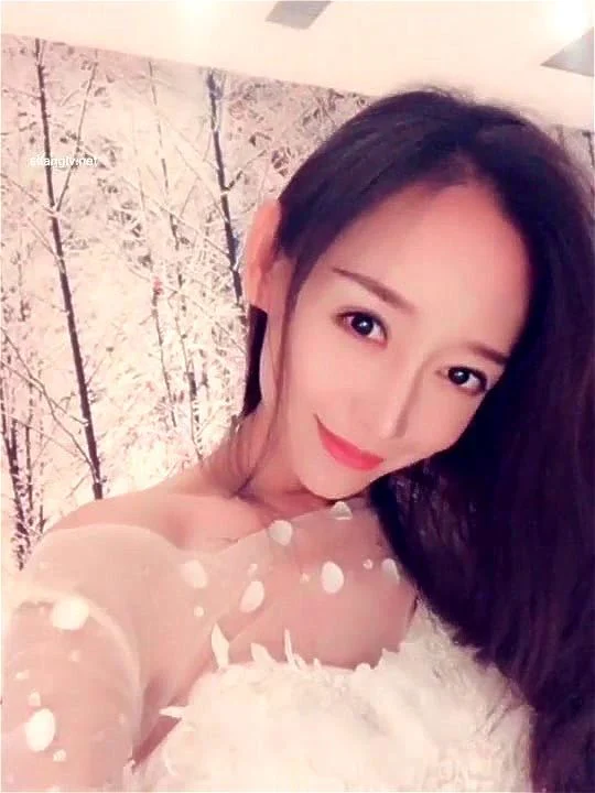 『月暖如梵音』婚纱超淫私拍流出 『月暖如梵音』婚纱超淫私拍流出