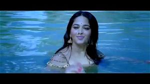 anushkashetty