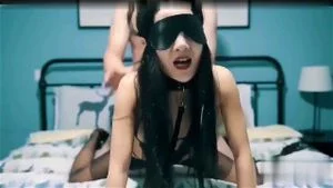 国内情趣装黑丝足交上位骑乘多种姿势,大兄弟SM玩的真嗨,下载app,跟大哥一样约炮