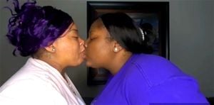 (Lesbians) Kissing thumbnail