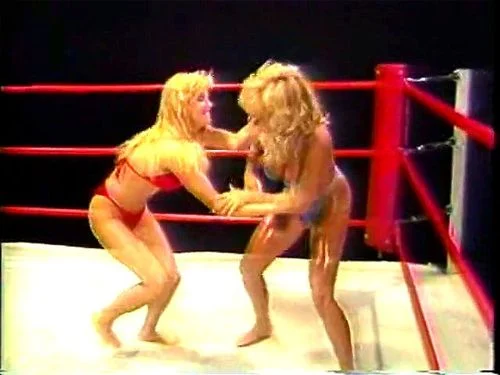 Vintage Ring Catfight Oil Wrestling - Belle (Red) vs Renee (Blue)