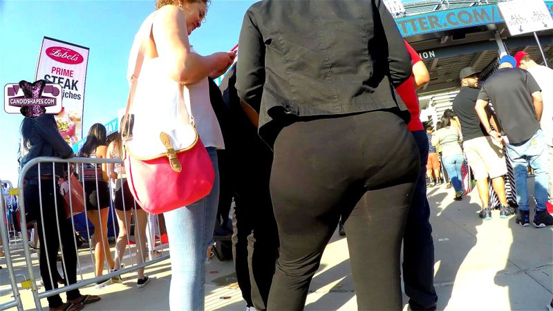 Thick Ass Redbone