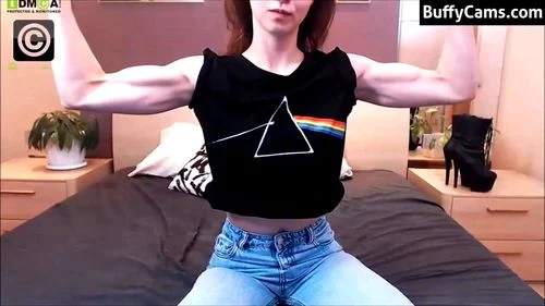 female muscle webcam flexing