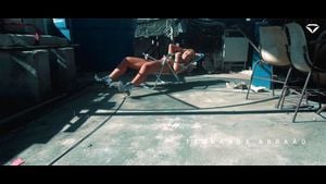 Watch from 0:00:19