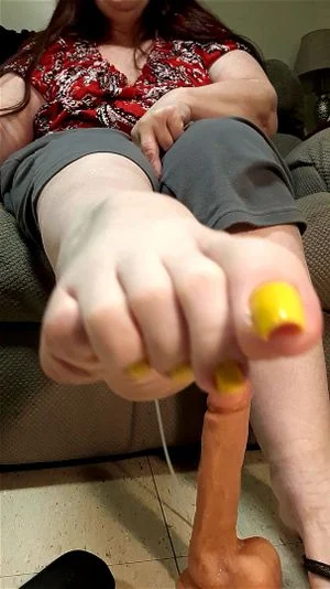 Socks/dangle thumbnail