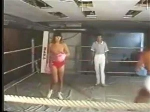 topless boxing  thumbnail