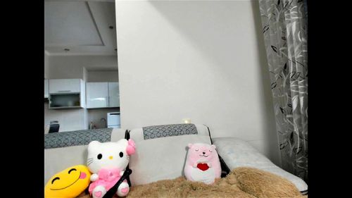 Sure porn video – Solo babe on bed