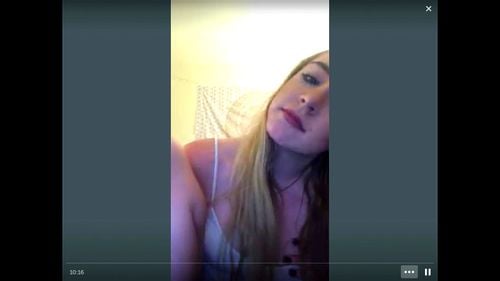 Verleidelijke vrouw die periscoop-twerk doet Porno Video - SpankBang