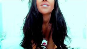 amazing brunette webcam