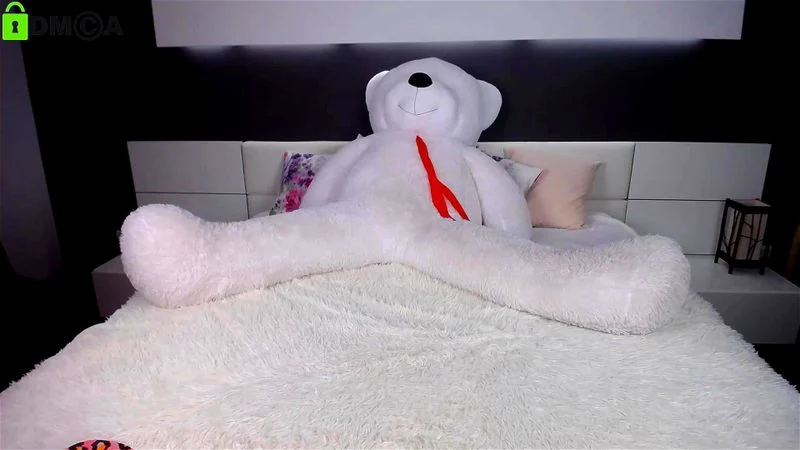 Hottie on bed Hottie on bed