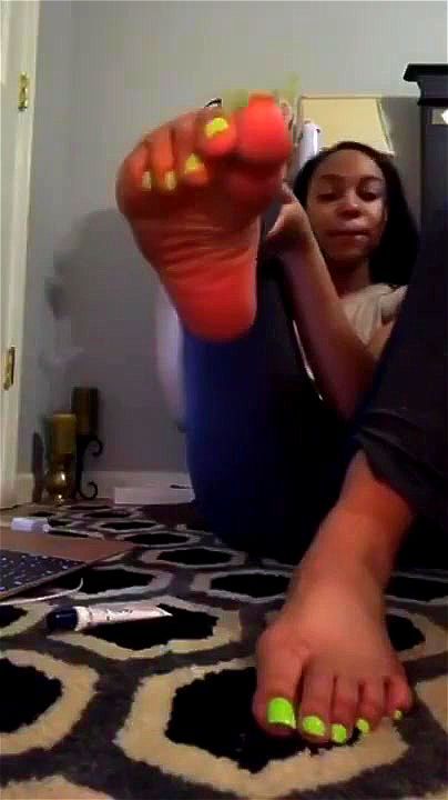 Feet Feet