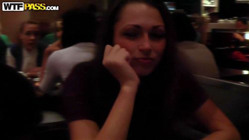 Beleza russa recebe sexo anal na BBC