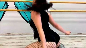 Twerk thumbnail