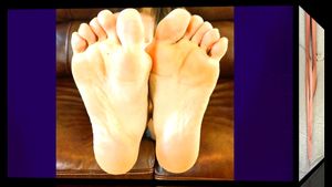 beautiful little feet of the girls I admire