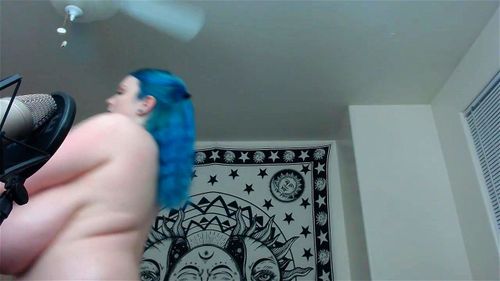 Giant tits show: Big Tits, Amateur & Babe Porn - SpankBang