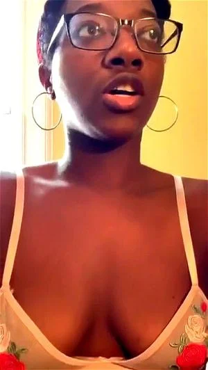 African Horny Uni Teen Boobs  thumbnail